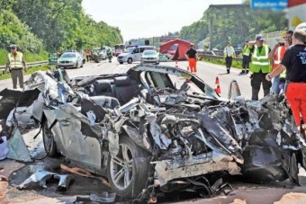 Drága és halálos balesetek a múlt hétről
