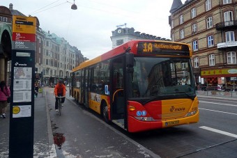 Az utasok segítették a szülést egy buszon