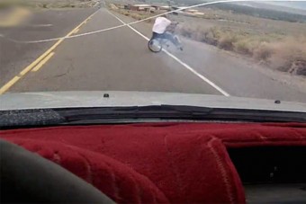 Brutális bringás borulás