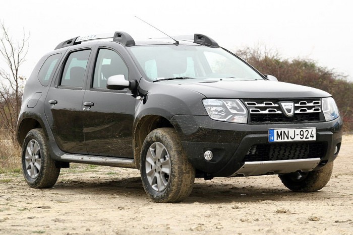 Masszív járgány benyomását kelti