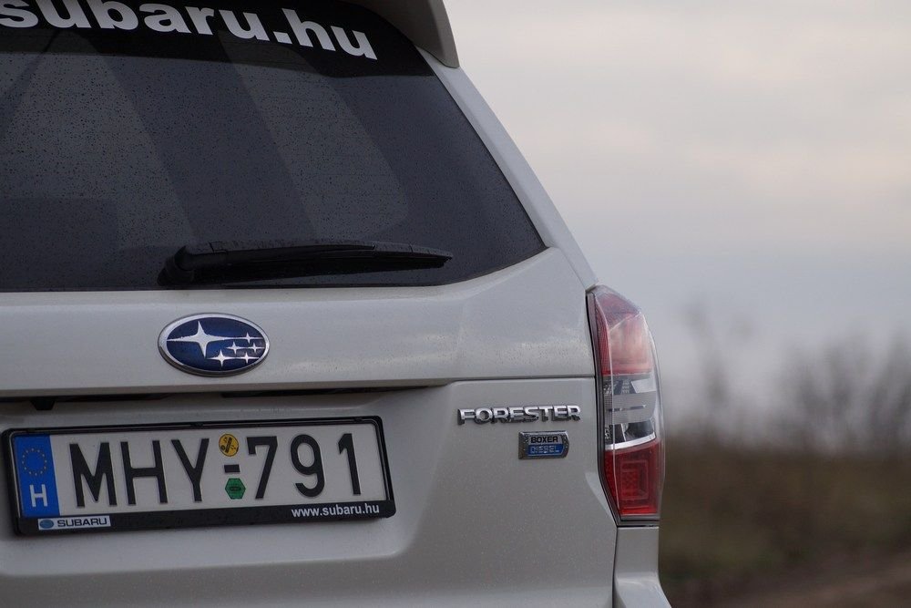 A boxerelrendezésű dízel a Subaru egyedülálló műszaki trükkje