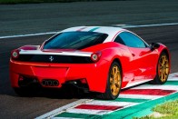 Elkészült Niki Lauda Ferrarija 10