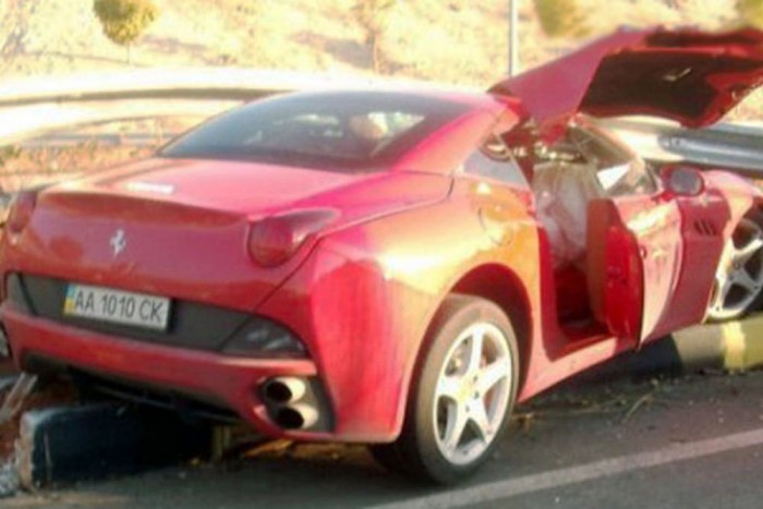 Törtek a Ferrarik múlt héten 6