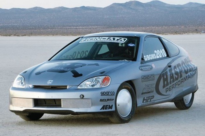 300 km/óránál tört ripityára a Honda 6