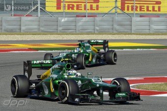 F1: Káoszfutamon mentene a sereghajtó