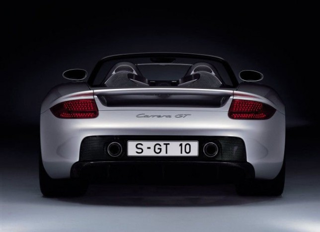 Melyik a legdögösebb hátsó? 8 | Vezess Porsche Carrera GT