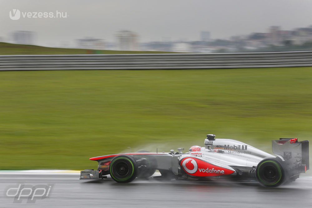 F1: Rosberg a leggyorsabb az esőben 23