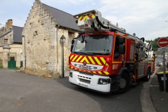 Kitámasztós tűzoltóautó