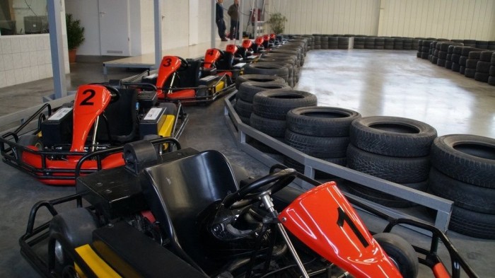 Elektromosgokart-pálya nyílt Magyarországon 9 | Vezess 135 kiló egy elektromos gokart, valamivel nehezebb a szokványos négyütemű motoros bérgokartoknál