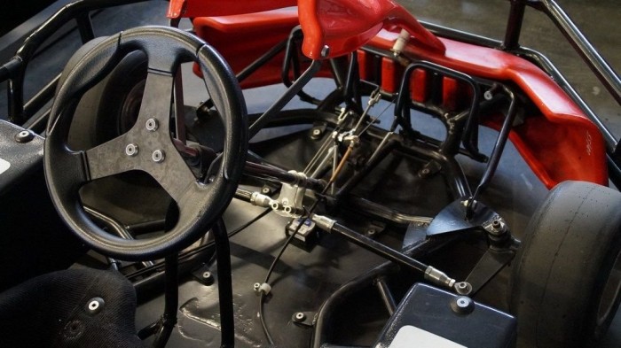 Elektromosgokart-pálya nyílt Magyarországon 8 | Vezess Német a váz, a futómű, de a hajtás teljesen hazai fejlesztés