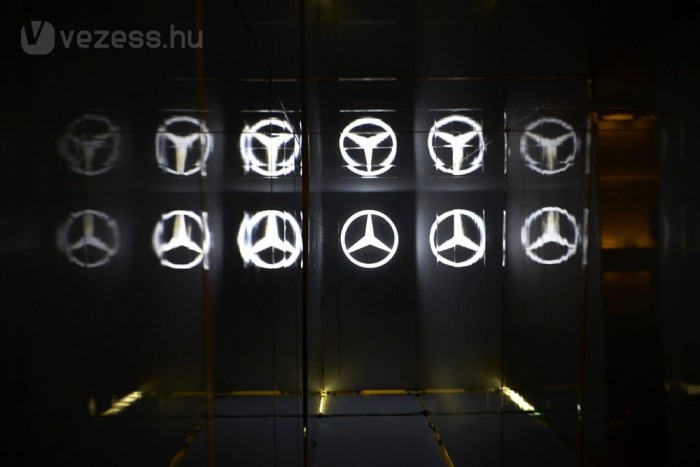 F1: Tűz volt a Mercedes-központban 3 | Vezess F1: Tűz volt a Mercedes-központban 3