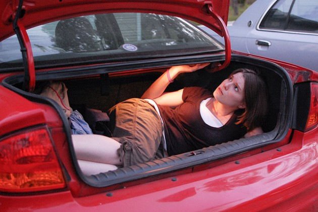 Így verte át a rendőröket egy részeg nő