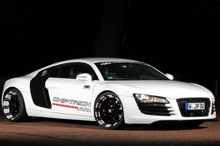 Vadállat Audi több, mint 700 lóval 4