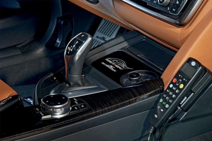 Bűnvadász négyes BMW 9