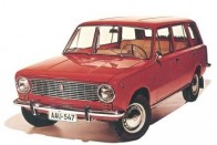 Kombi Lada VAZ-2102 - A kombi VAZ 2102 típusoknak az 1967-es év autója, a Fiat 124 volt az alapja, melyből az olasz mérnökök fejlesztették ki a 124R jelzésű, a Zsiguli alapjaként szolgáló típusváltozatot.