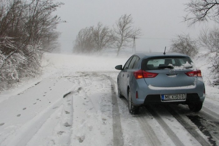 Káosz az M1-esen – Itt a tél 10 | Vezess Bicske felé sem jobb a helyzet