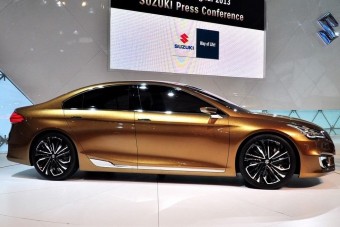 Jövőre jön a Suzuki kupé-limuzinja