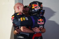 F1: Vettel elnöki engedéllyel égette a gumikat 54