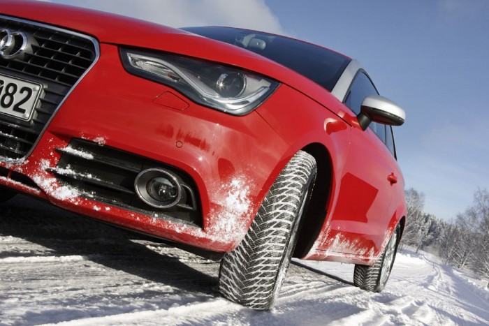 Mitől lesz 20-30 liter a fogyasztás? 9 | Vezess Az előírtnál csupán 0,2 barral alacsonyabb légnyomás is 1 százalékos többletfogyasztással jár