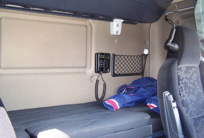 Széles, hosszú és kényelmes