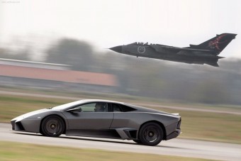 Lamborghiniből vadászrepülő