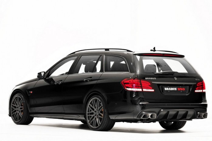 Kombi, ami állva hagyja a 911 Turbót 7 | Vezess Kombi, ami állva hagyja a 911 Turbót 7