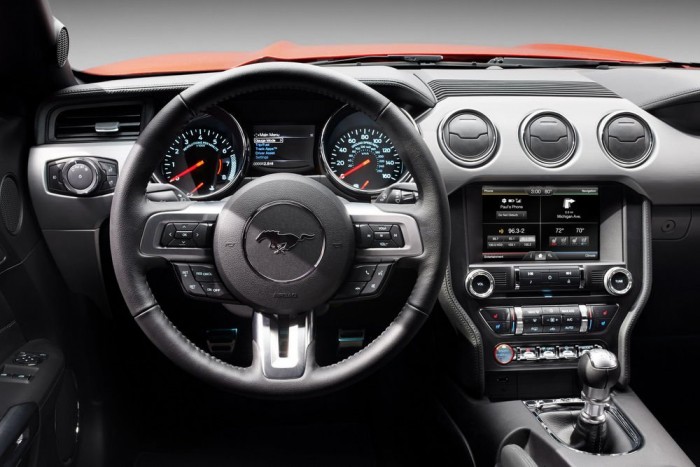 Turbómotorral jön Európába a Ford szíve és lelke 17