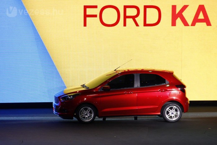 Turbómotorral jön Európába a Ford szíve és lelke 14