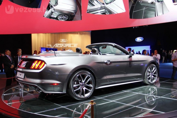 Turbómotorral jön Európába a Ford szíve és lelke 11