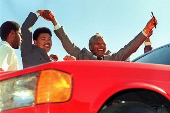 Mi történt Nelson Mandela luxusautóival?