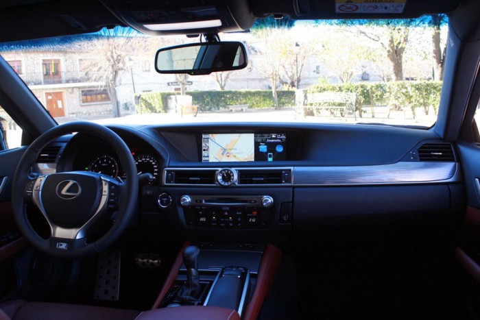 Lexus GS 300h: hibridet a dízel helyett? 5 Kiváló az összeszerelési minőség, a felhasznált anyagok is pont olyan jók, amit elvár az ügyfél a felső középkategóriában
