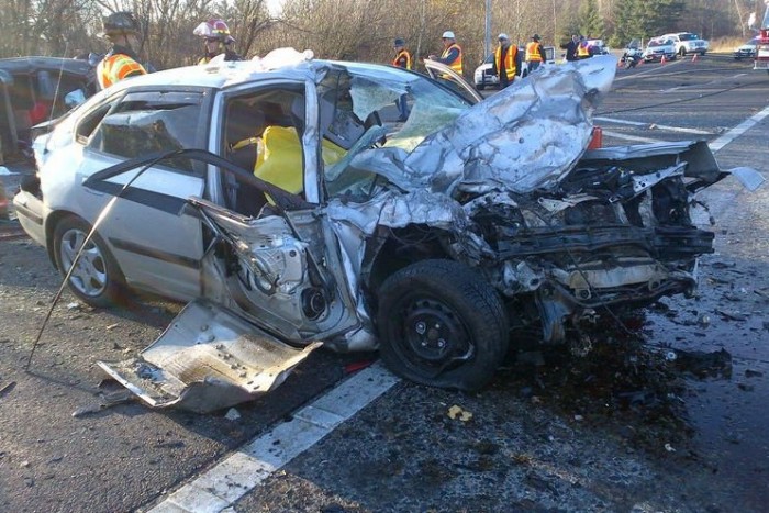 Élőben közvetítette saját férje halálát 5 | Vezess Craig R. Johnson túlélte az ütközést, ám sérüléseibe még a helyszínen belehalt.