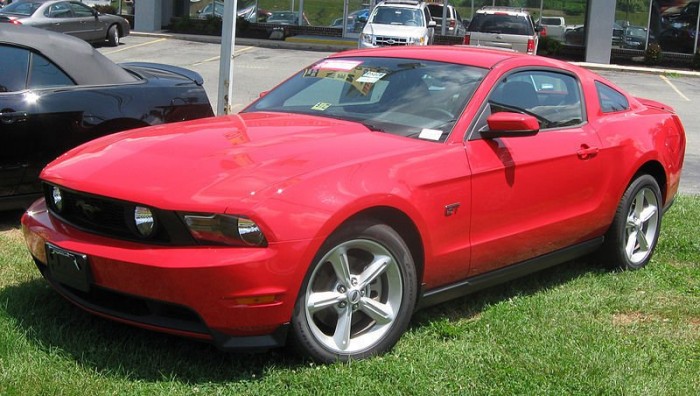 2010 Ford Mustang GT, ötödik generáció.