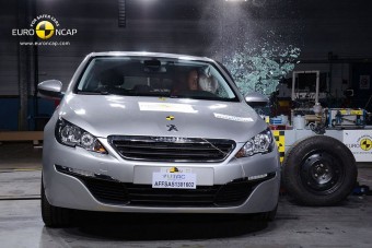 A legjobb példát követi