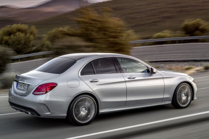 Itt a vadonatúj Mercedes C-osztály 8 | Vezess Itt a vadonatúj Mercedes C-osztály 8