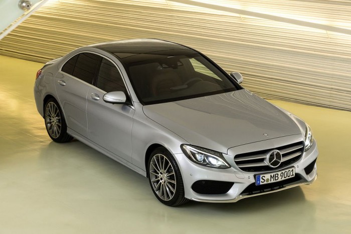 Itt a vadonatúj Mercedes C-osztály 12 | Vezess Itt a vadonatúj Mercedes C-osztály 12