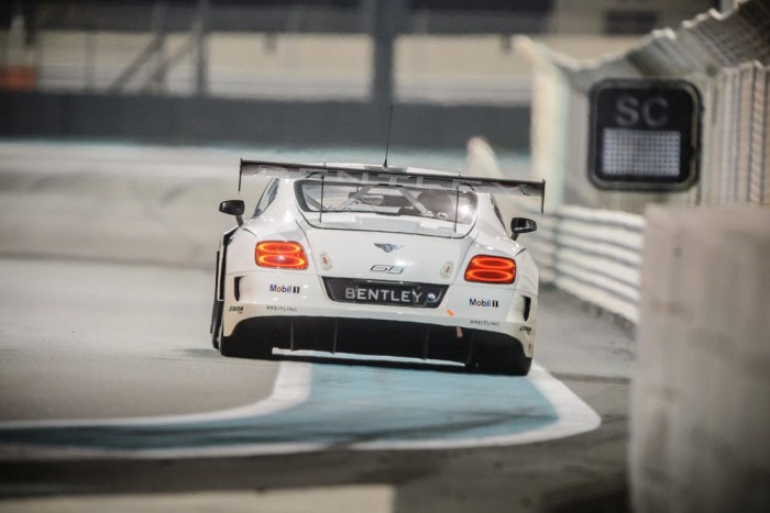 Remekül debütált a Bentley versenyautója 7