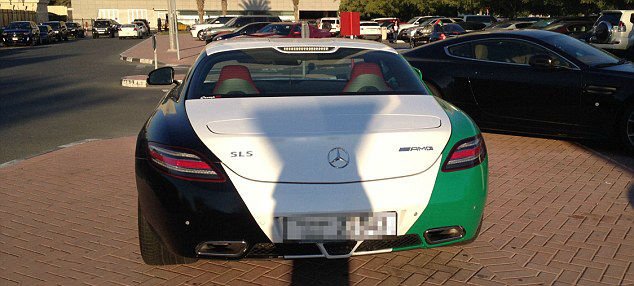 Mercedes SLS AMG