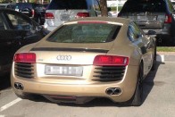 Arany színű Audi R8