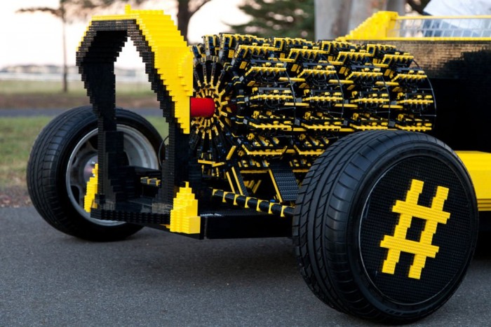 Műnyagból készült autó, amit levegő hajt 8