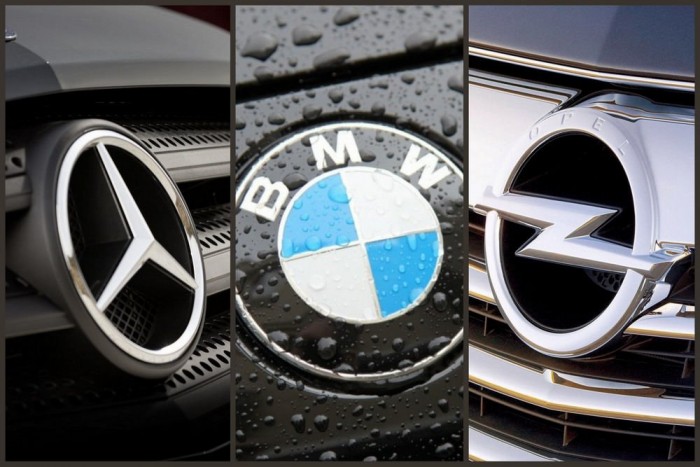 Csalással vádolják az autógyárakat