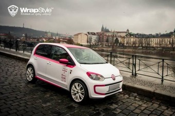 Végre egy csecsemőbarát autó!