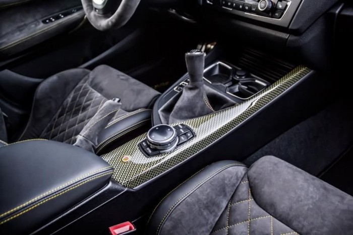 Pici BMW nagy-nagy izmokkal 8 | Vezess Pici BMW nagy-nagy izmokkal 8