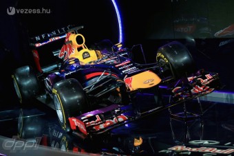 F1: Felhajtás nélkül jön az új Red Bull