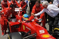 F1: Ecclestone jót mulat a Ferrarin 2