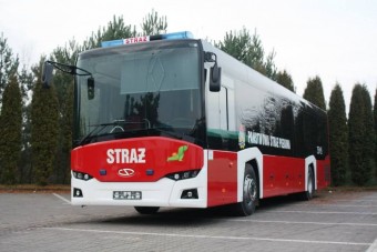 Buszokat kaptak a tűzoltók