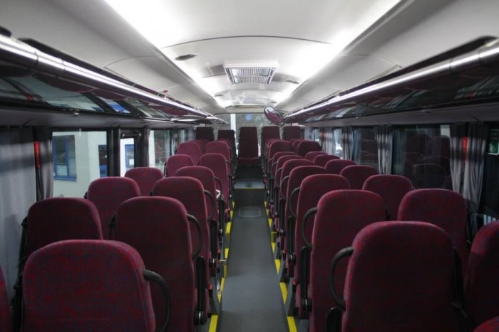 Buszokat kaptak a tűzoltók 6