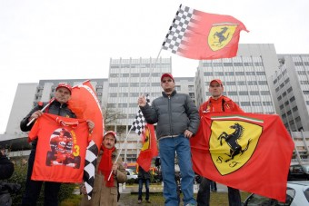 Megkezdték Schumacher felébresztését?