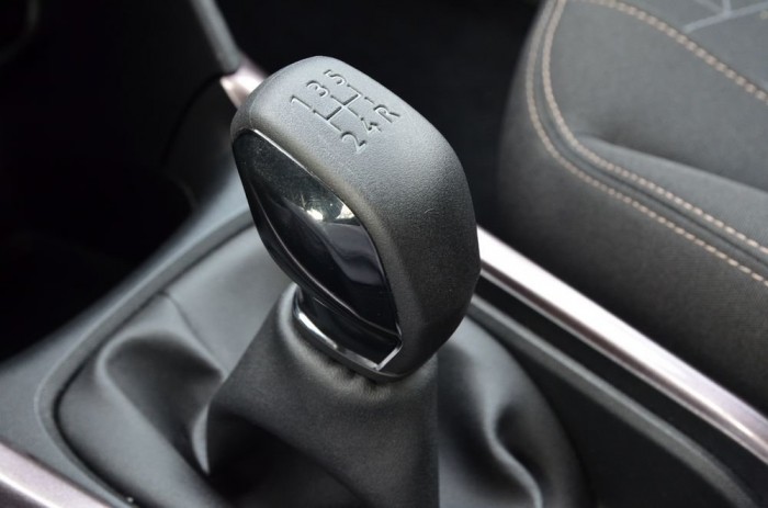 Még a képen is látszanak az elnagyolt illesztések.