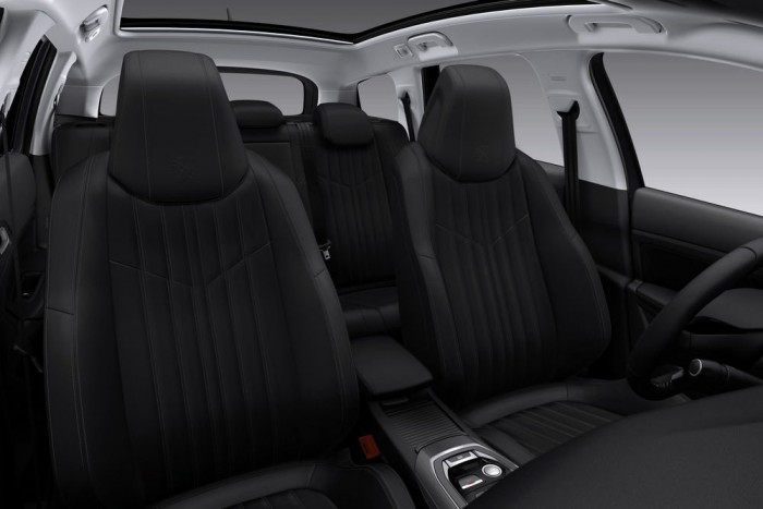 Hatalmas kombival újít a Peugeot 8 | Vezess Hatalmas kombival újít a Peugeot 8